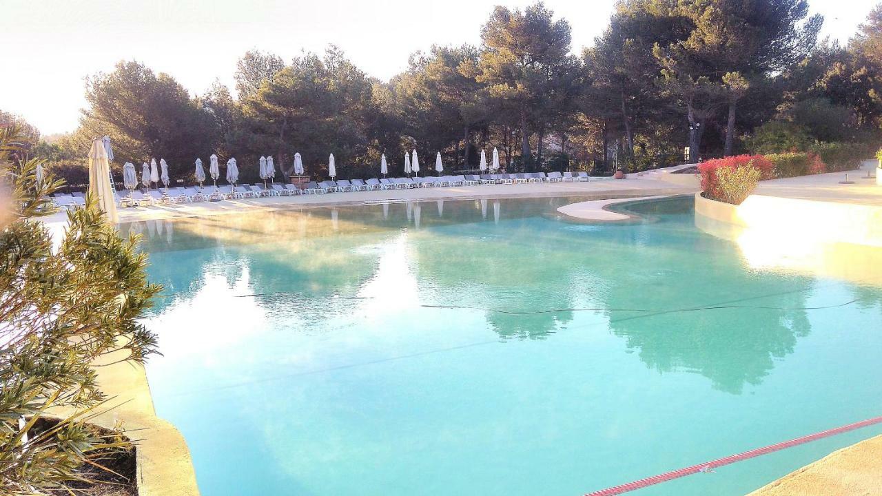 Charmant T2 Climatise Avec Belle Vue , Golf De Pont-Royal Mallemort Exterior photo