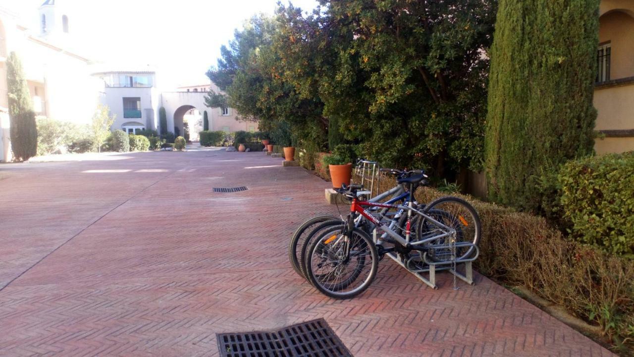 Charmant T2 Climatise Avec Belle Vue , Golf De Pont-Royal Mallemort Exterior photo